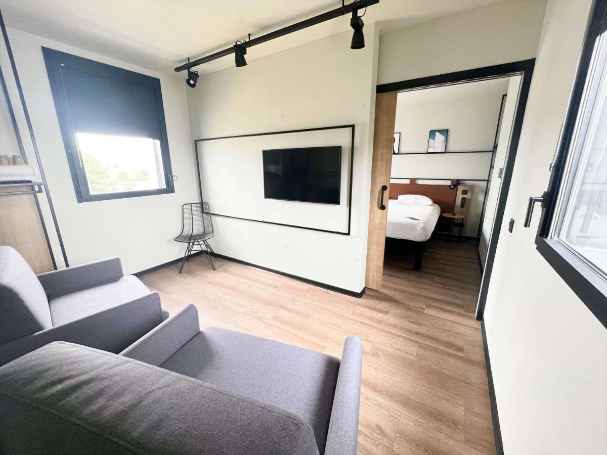 Ibis Lunel Petite Camargue Exterior photo